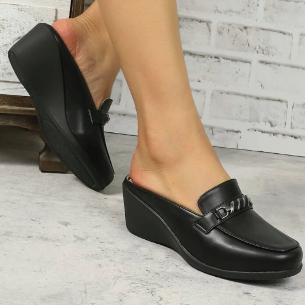 Black slip on shoes size 8.5